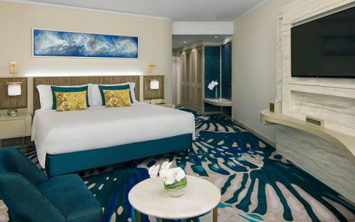 Jumeirah Beach Hotel-Ocean Club Room 3_10057